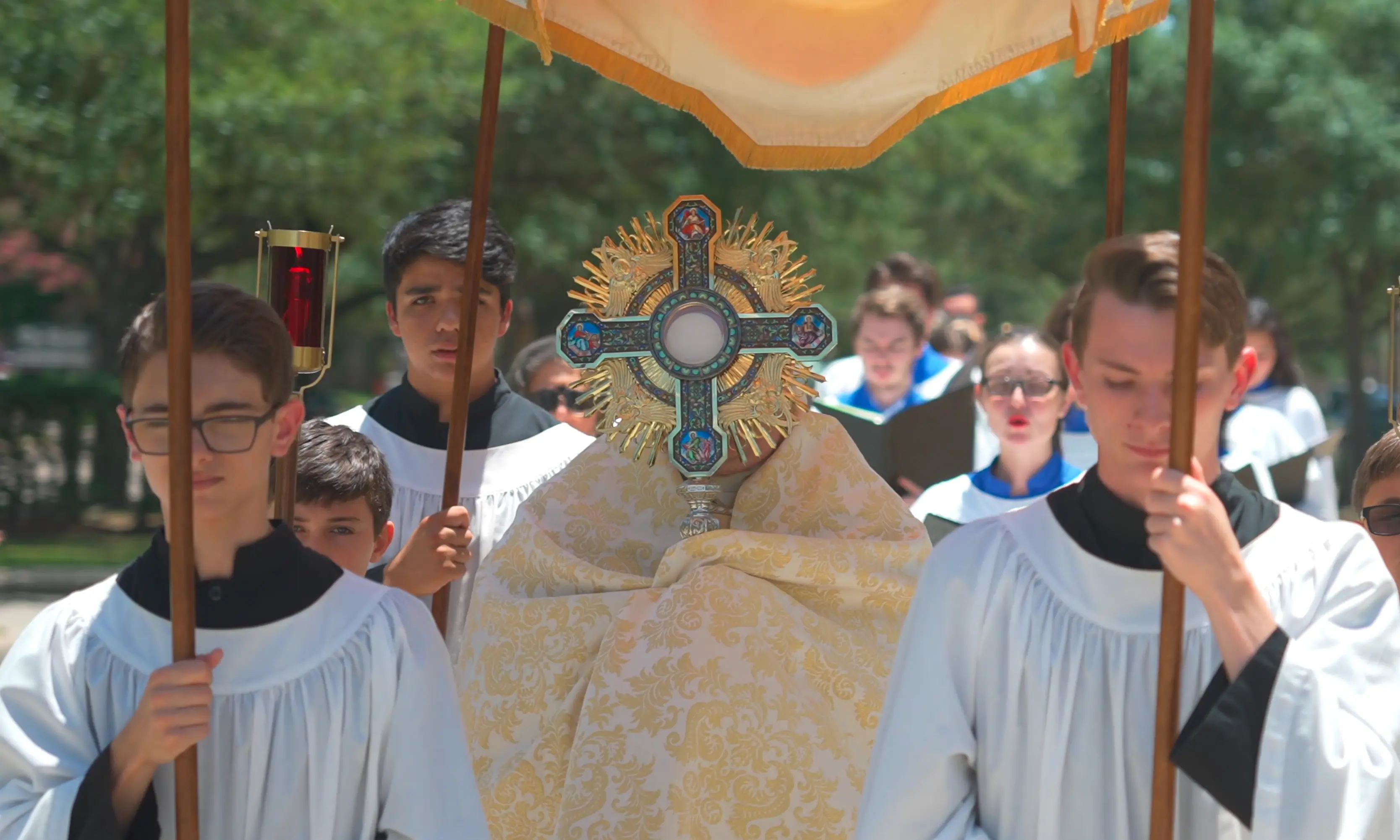 Eucharistic procession in an Roman Catholic parish of the Ordinariate. From the Eucharistic Revival video from August 2024.